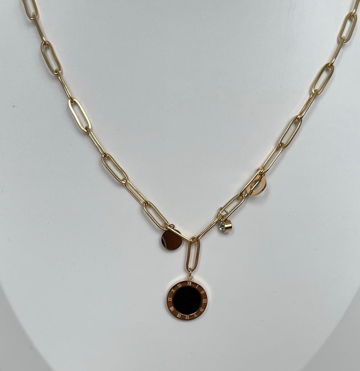 Collier L I A M