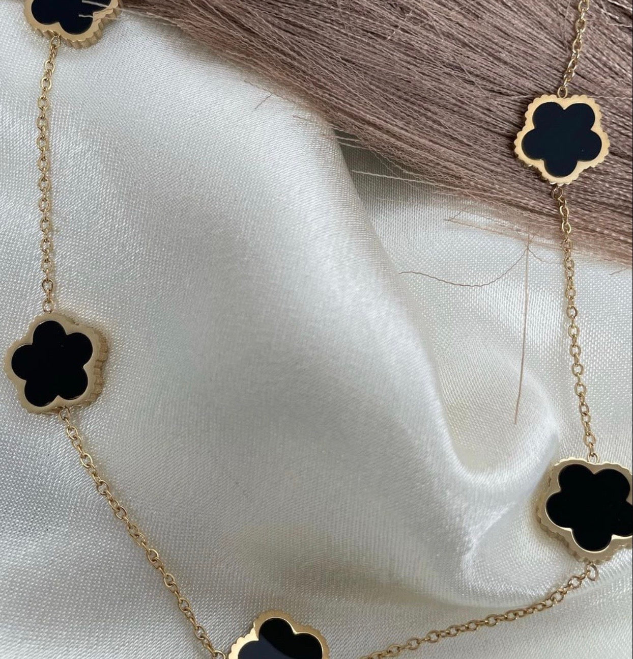 Collier M A U R E E N